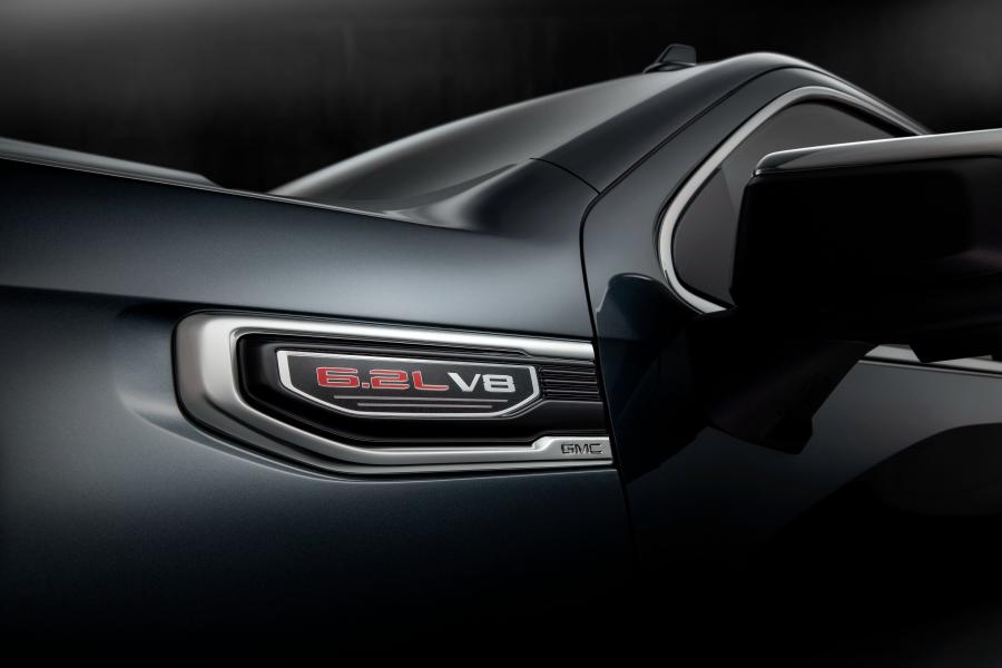 Детали экстерьера GMC Sierra Denali Crew Cab 2018 года  (фото 6 из 45)